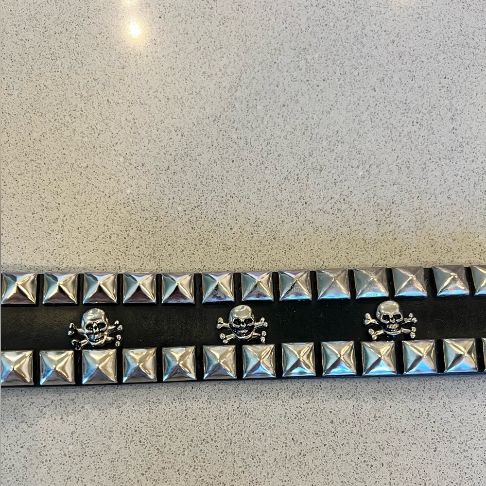 Hot Topic Y2K Skull & Crossbones Black Leather Belt with Silver Buckle 36” Goth - Picture 5 of 12